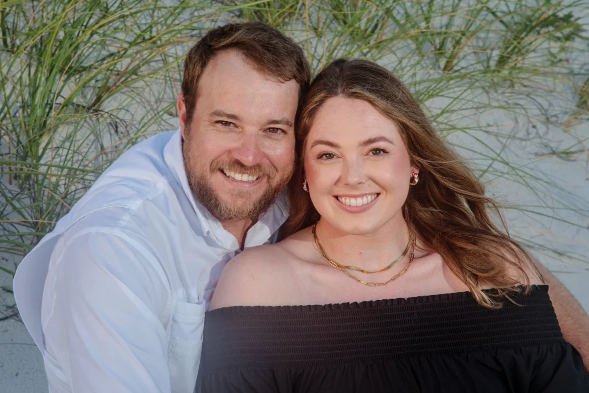 Orange beach photographer Sample Photos 11 Close-up photo of a couple during an orange beach photography session.
