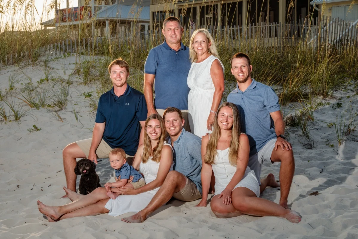 Orange beach photographer Sample Photos 9 Large family photo shot in Orange Beach, Alabama.